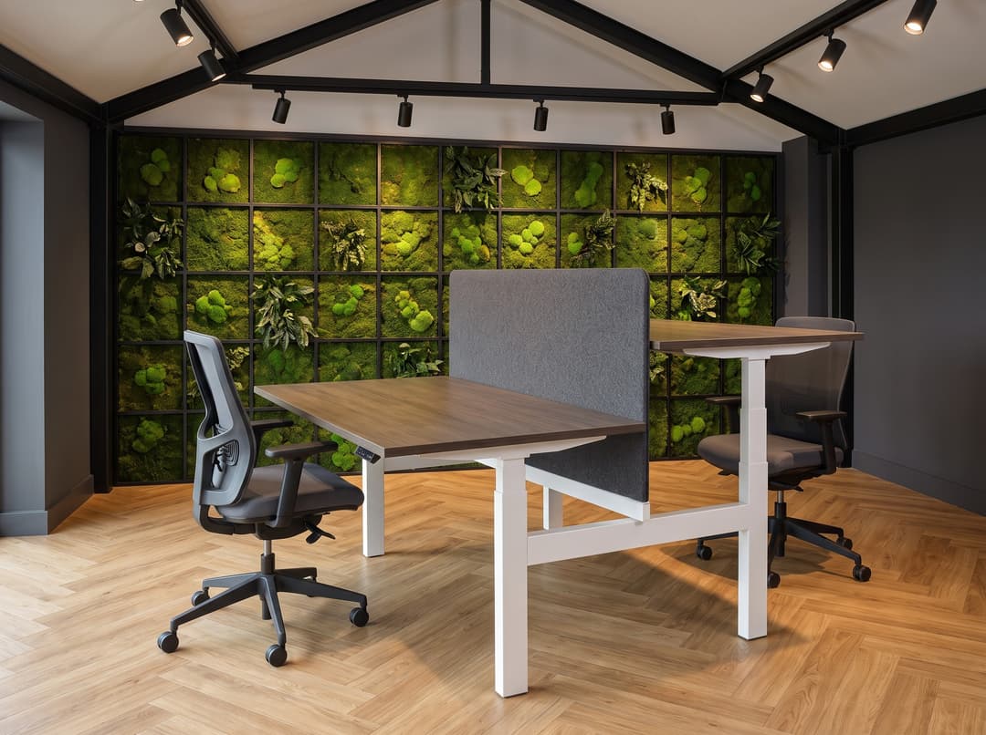 Zit-sta duo-bureau elektrisch 'Professional' – Wit, Met scheidingswand 79cm hoog (hoogte vanaf vloer 130cm), 06 Vanilla, 140x80cm, Bruin eiken